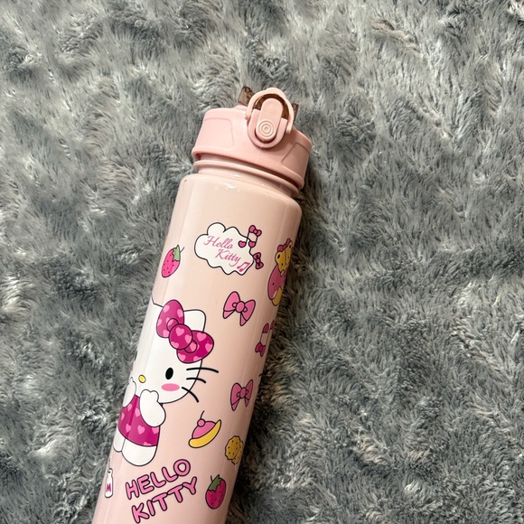 Hello Kitty Bundle - Picture 8 of 11